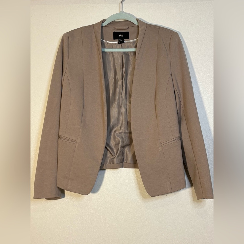 H&M Women's Beige Blazer